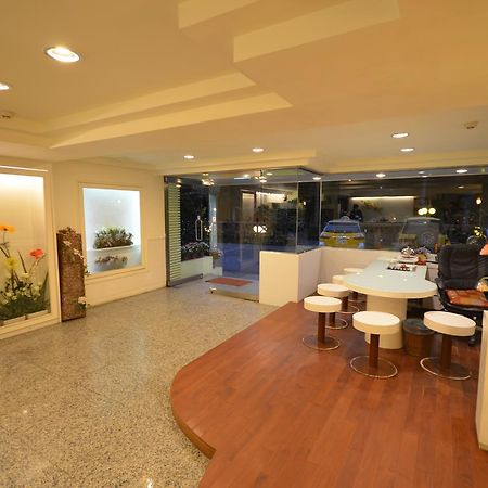Maria Hotel Zhongzheng  Zewnętrze zdjęcie